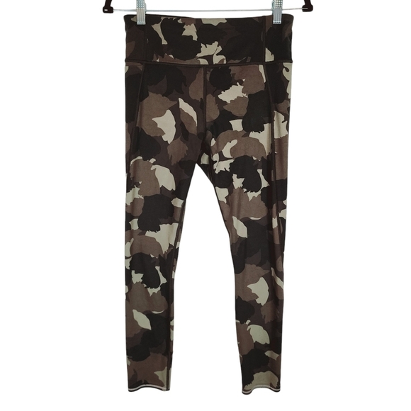 Athleta Run Free Camo 7/8 Tight Arbor Olive Leggings Zip Pocket Workout Gym sz S - Picture 2 of 14